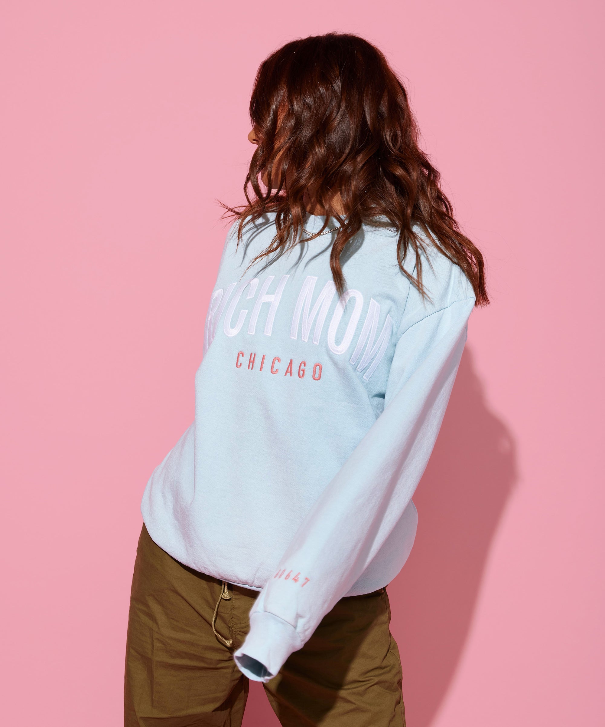 Tinx wears Rich Mom Gear: Chicago