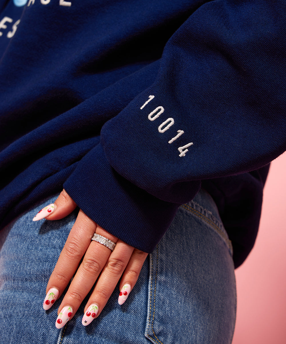 Tinx wears Rich Mom Gear: West Village